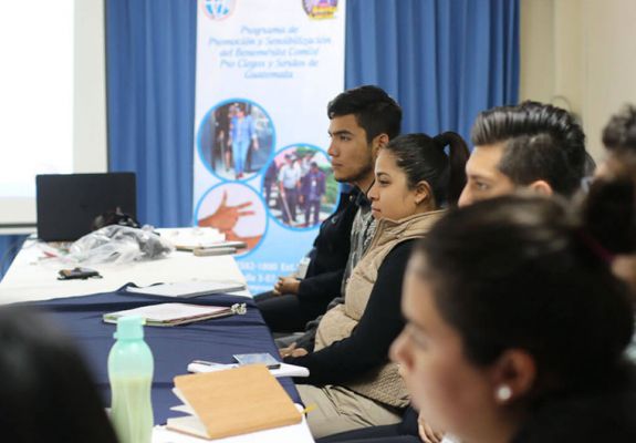 PGN-CAPACITA-A-PERSONAL-EN-TEMAS-DE-DISCAPACIDAD-VISUAL-Y-AUDITIVA-2