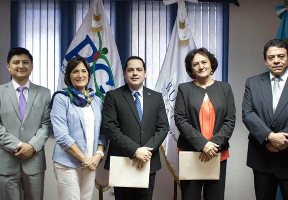 PGN-Y-BUCKNER-GUATEMALA-REAFIRMAN-SU-COMPROMISO-CON-LA-NIÑEZ-Y-LA-ADOLESCENCIA-2