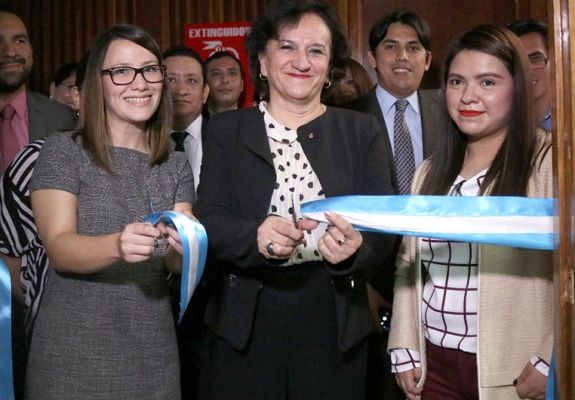 INAUGURAN-ESPACIO-QUE-OCUPARÁ-LA-UNIDAD-DE-ASUNTOS-INTERNACIONALES-DE-PGN-2