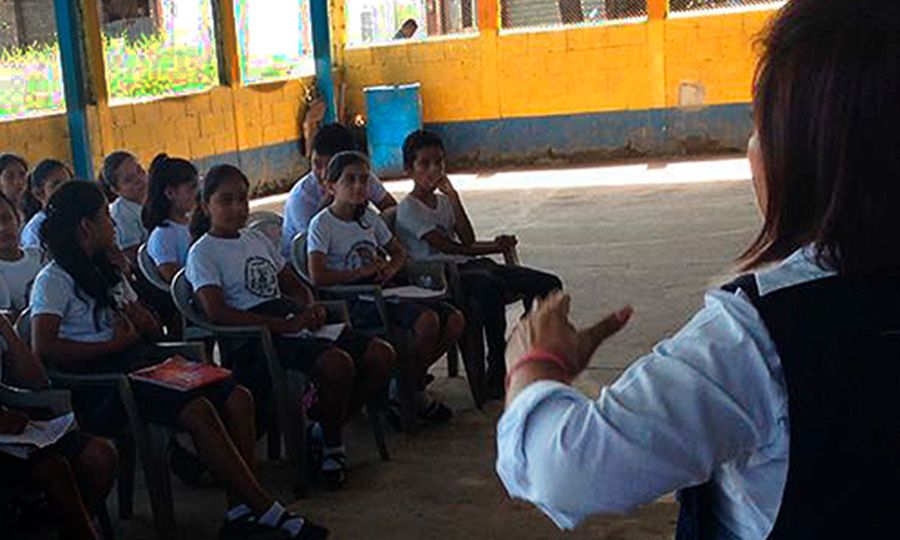 DELEGACIÓN-COATEPEQUE-CAPACITA-A-ALUMNOS-SOBRE-LOS-DERECHOS-DE-LA-NIÑEZ-Y-ADOLESCENCIA-1