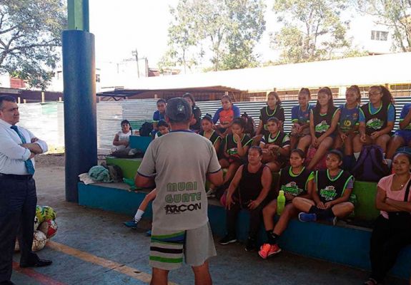 PROCURADOR-GENERAL-DE-LA-NACIÓN-BUSCA-ACERCAMIENTO-CON-LA-JUVENTUD-2