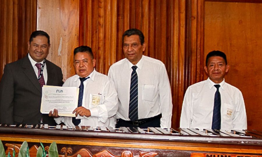 TECLAS-DE-HORMIGO-CORTEJAN-LA-JORNADA-LABORAL-EN-PGN-1