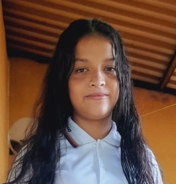 FOTOGRAFIA KEILY MARICRUZ NERY PEREZ. 15 AÑOS. JPG (1)